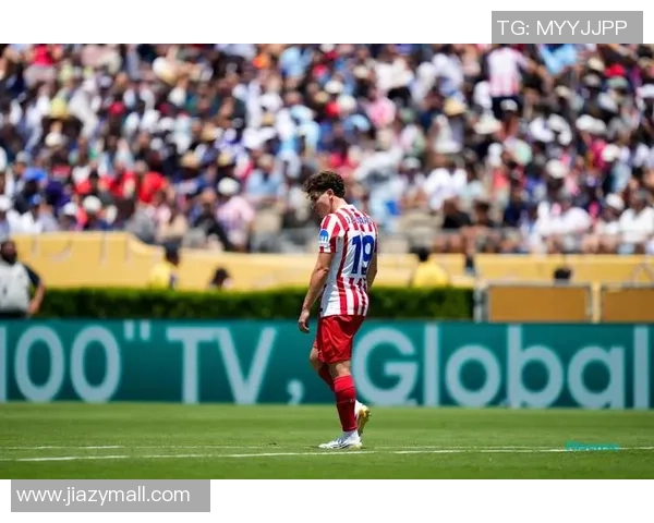 欧冠激战波尔图与马竞握手言和乌龙球引发争议判罚全场沸腾 欧冠激战波尔图与马竞握手言和乌龙球引发争议判罚全场沸腾