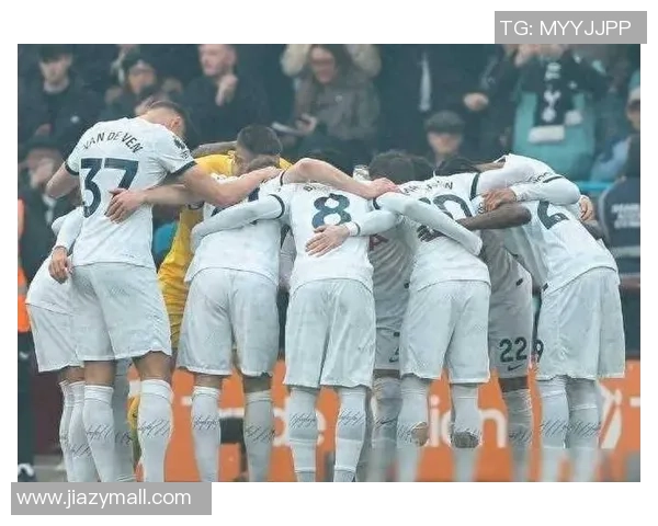 热刺逆转那不勒斯精彩对决帽子戏法引爆全场激情瞬间回顾