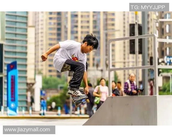 重庆滑板队创下新纪录速度排名飙升引发全国关注