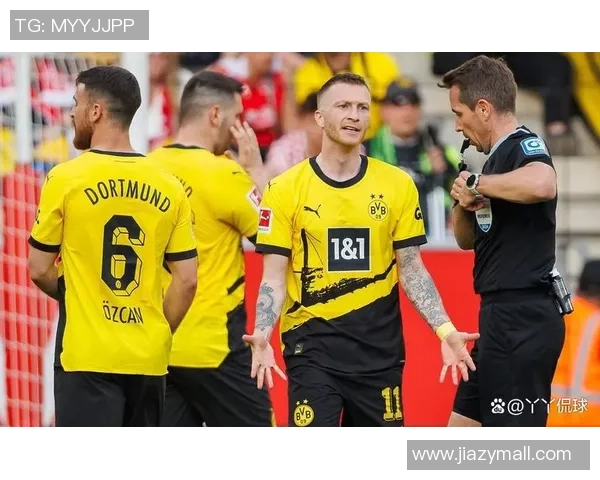 德甲精彩对决曼联大胜多特蒙德引发全场狂欢集锦回顾